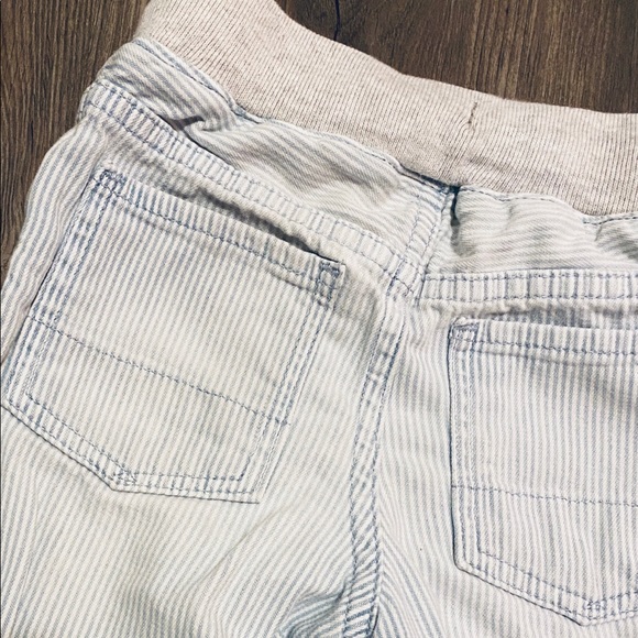 3T Gap & The Children’s Place Toddlers’ Jeans - Picture 3 of 5